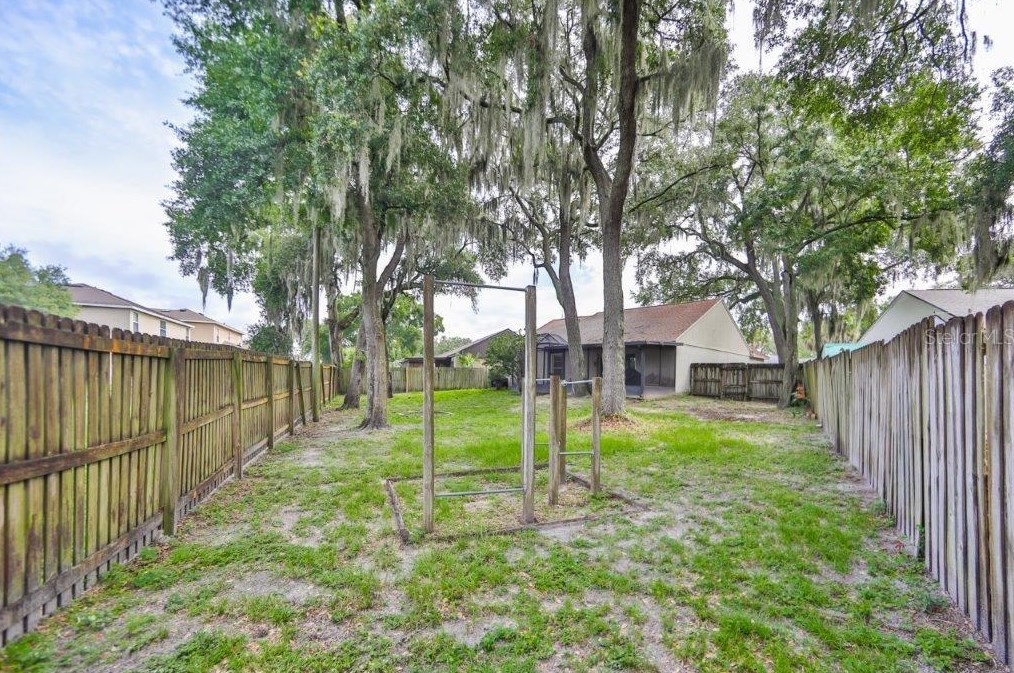 4035 Forecast Dr, Brandon FL  33511-8022 exterior