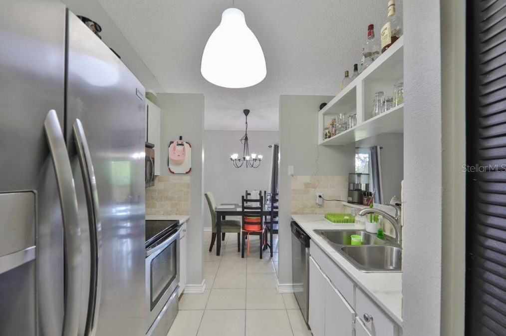 4035 Forecast Dr, Brandon FL  33511-8022 exterior