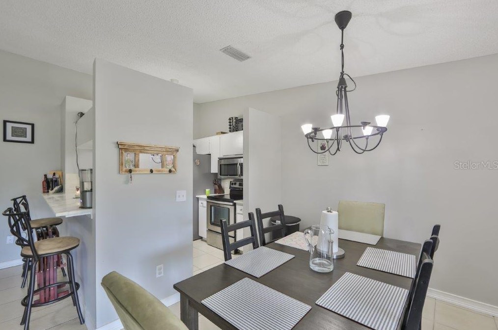 4035 Forecast Dr, Brandon FL  33511-8022 exterior