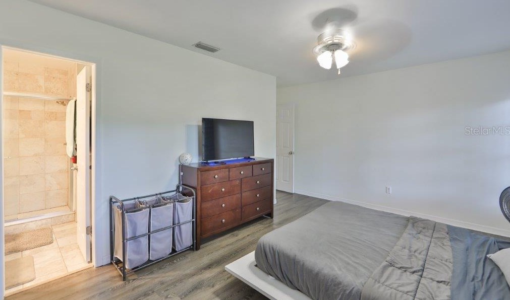 4035 Forecast Dr, Brandon FL  33511-8022 exterior