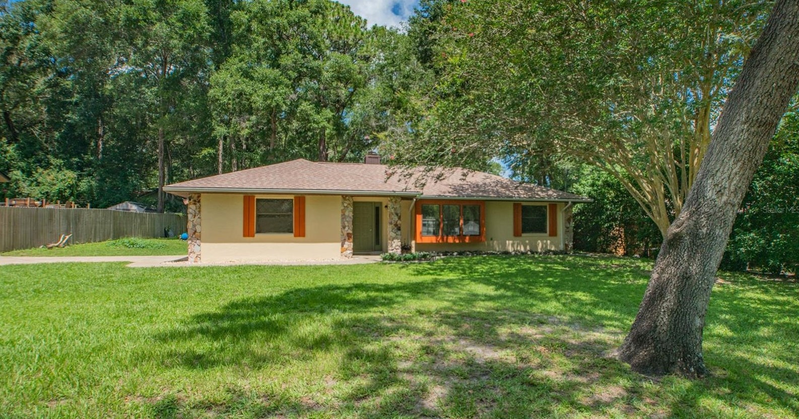 23 Cherry Dr, Ocala, FL 34472-9424