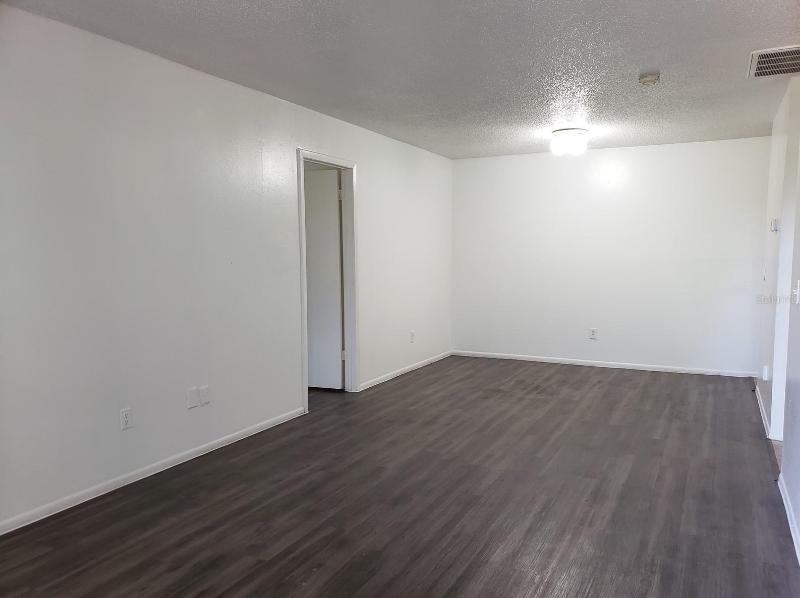 8592 Channelview Cir, Tampa, FL 33614