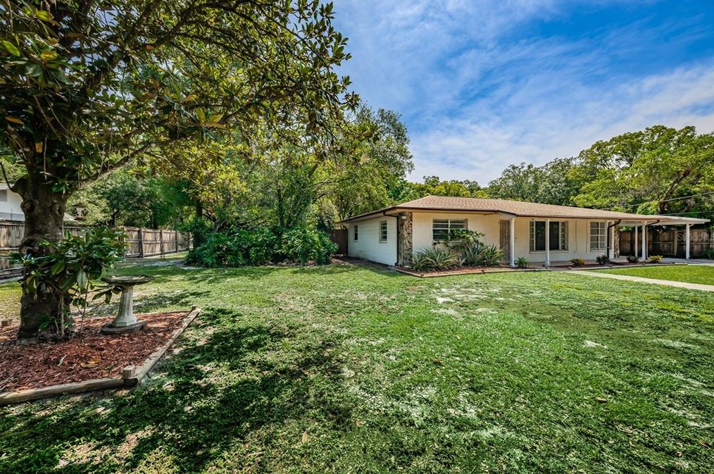 16903 Hanna Rd, Lutz FL  33549-5664 exterior
