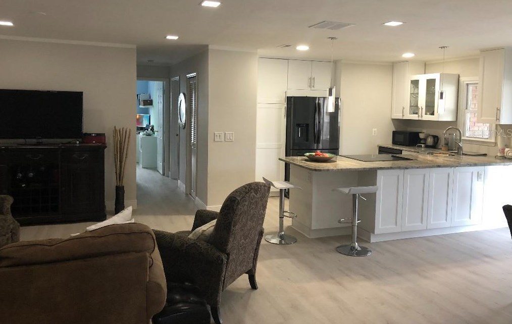 72 Commonwealth Dr, Basking Ridge, NJ 07920-3041