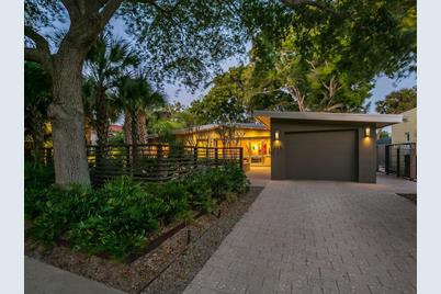 425 Nau St S Venice Fl 34285 Mls A4430514 Coldwell Banker 425 Nau St S Venice Fl 34285 Mls