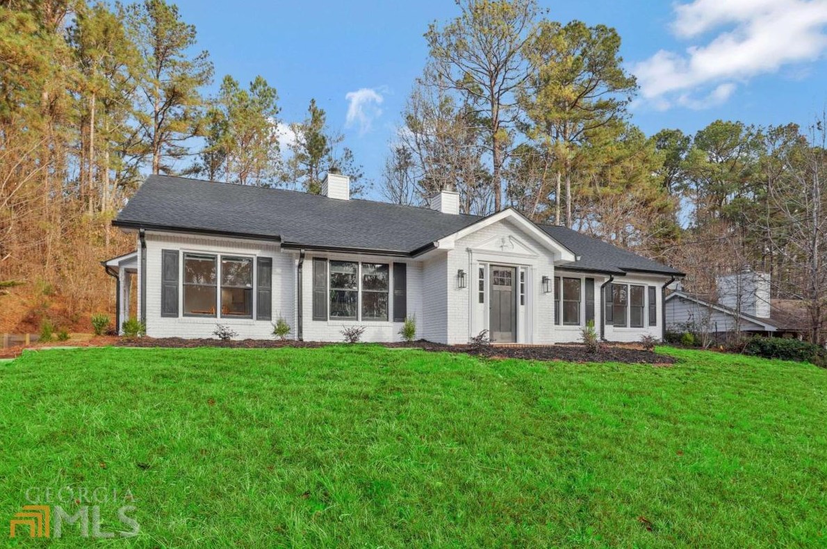 5042 Leeshire Trl, Tucker, GA 30084
