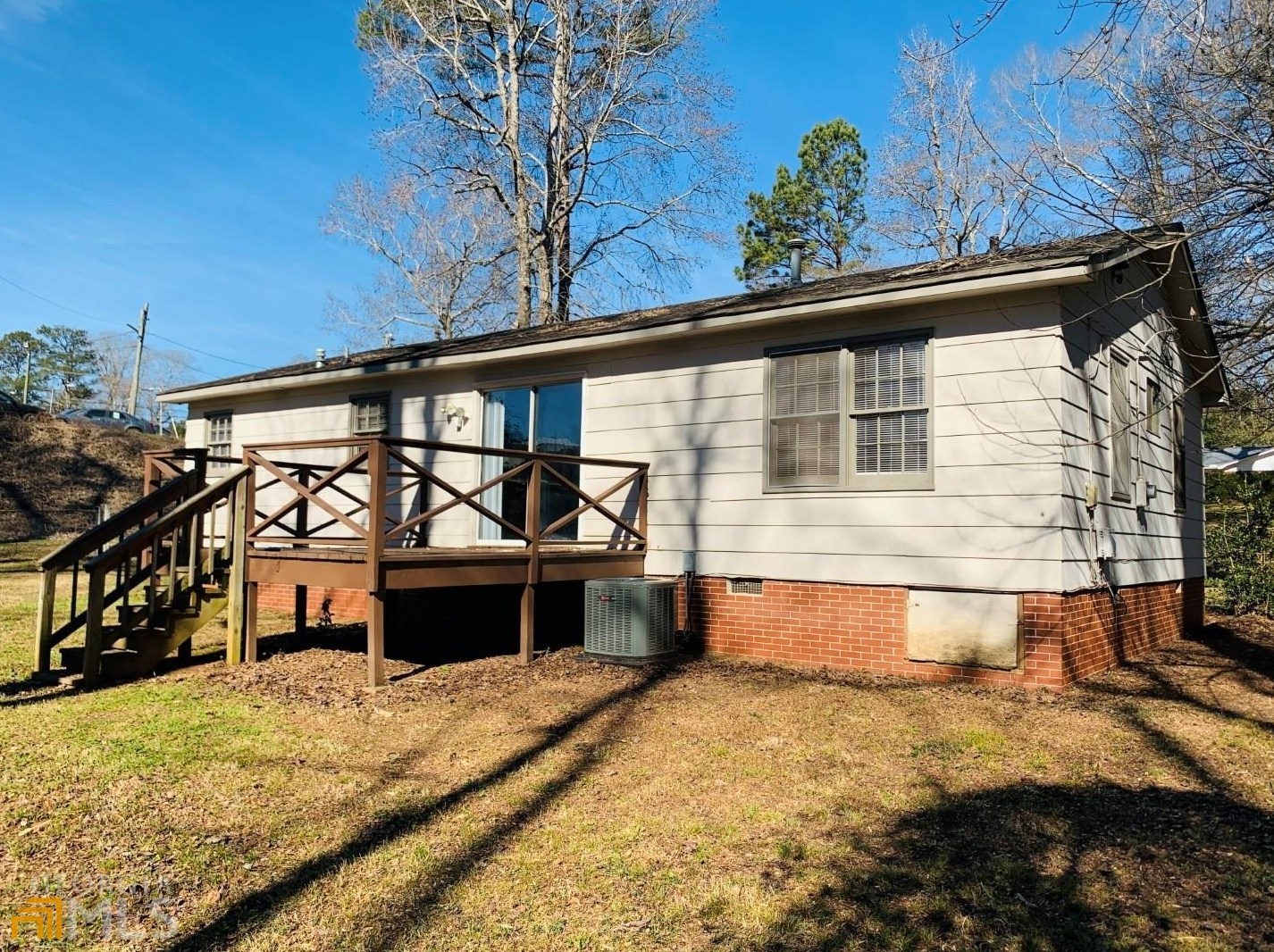 208 Laurel Ln, Lagrange, GA 30241