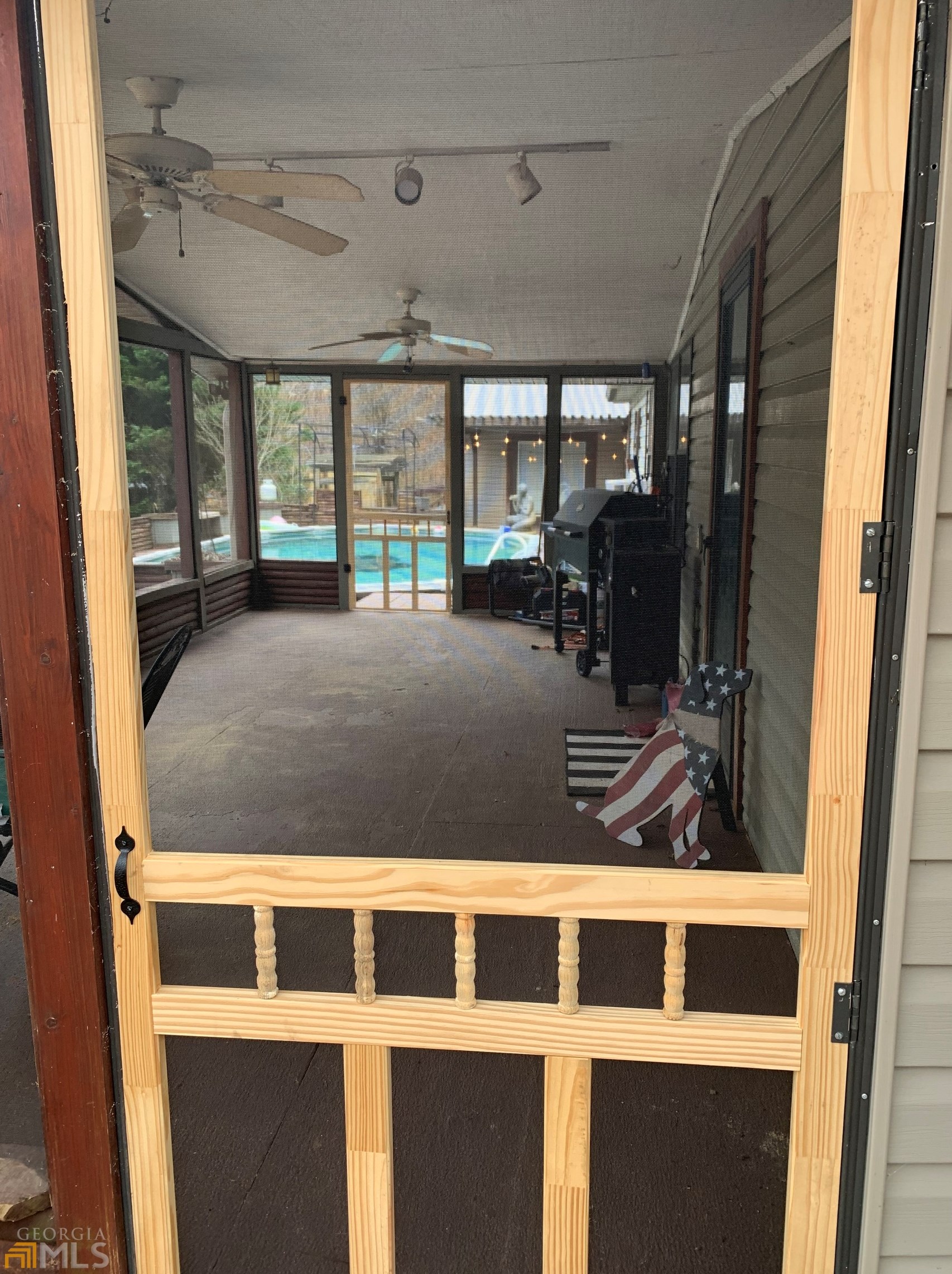 166 Sawtooth Pl, Carnesville, GA 30521