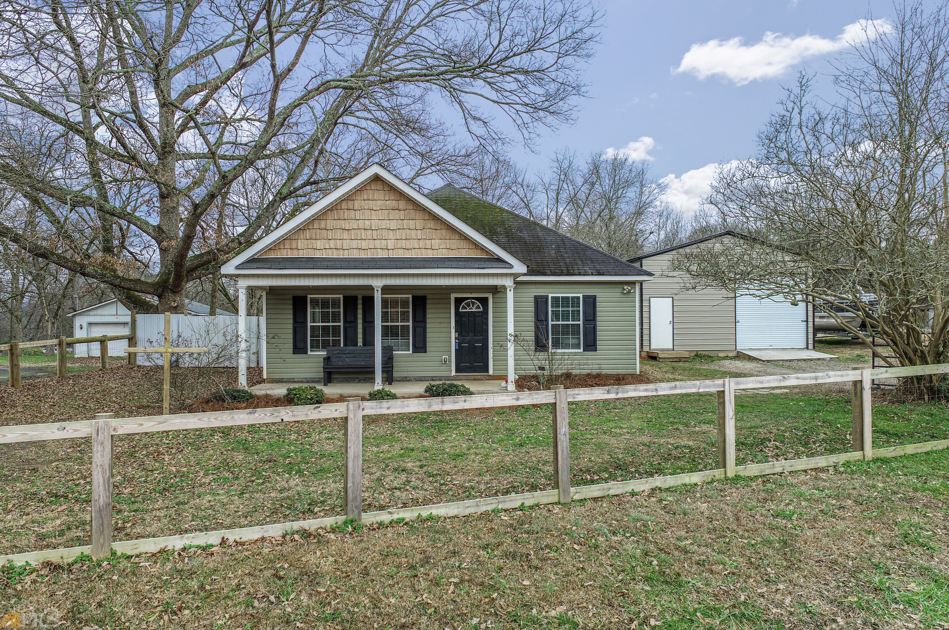 884 Railroad Ave S, Carlton, GA 30627