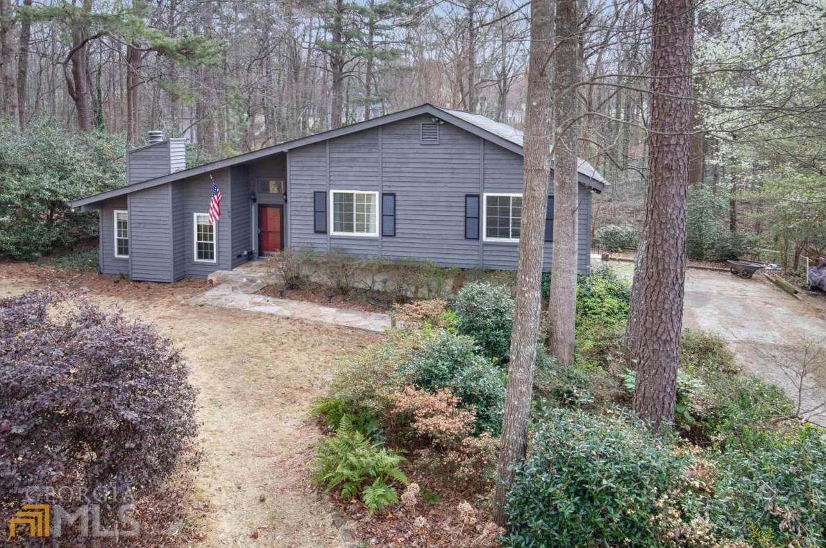 3519 Cedar Vly Dr, Smyrna GA  30080-5646 exterior
