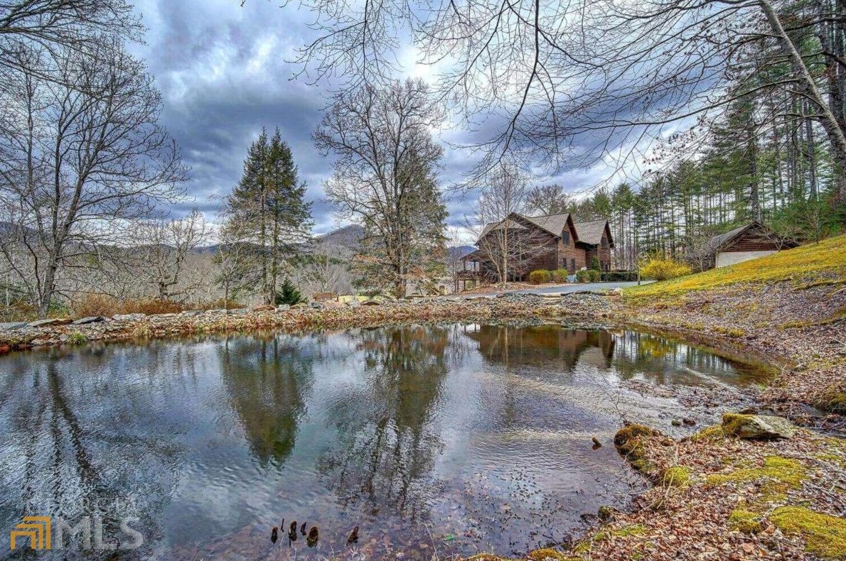 330 Rivendell Dr, Hiawassee, GA 30546-3797
