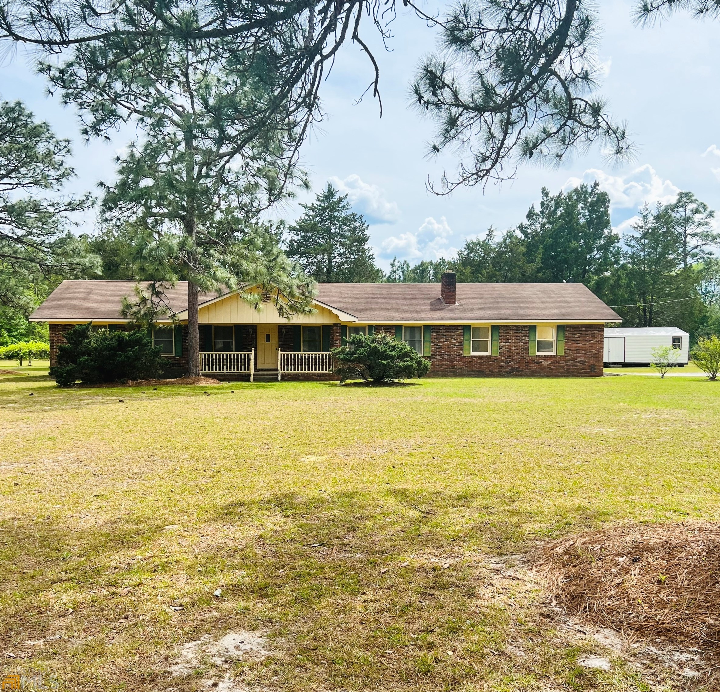221 Strickland St, Reidsville, GA 30453-4327