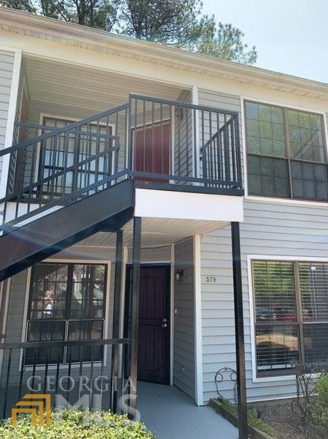 583 Windchase Ln, Stone Mountain, GA 30083