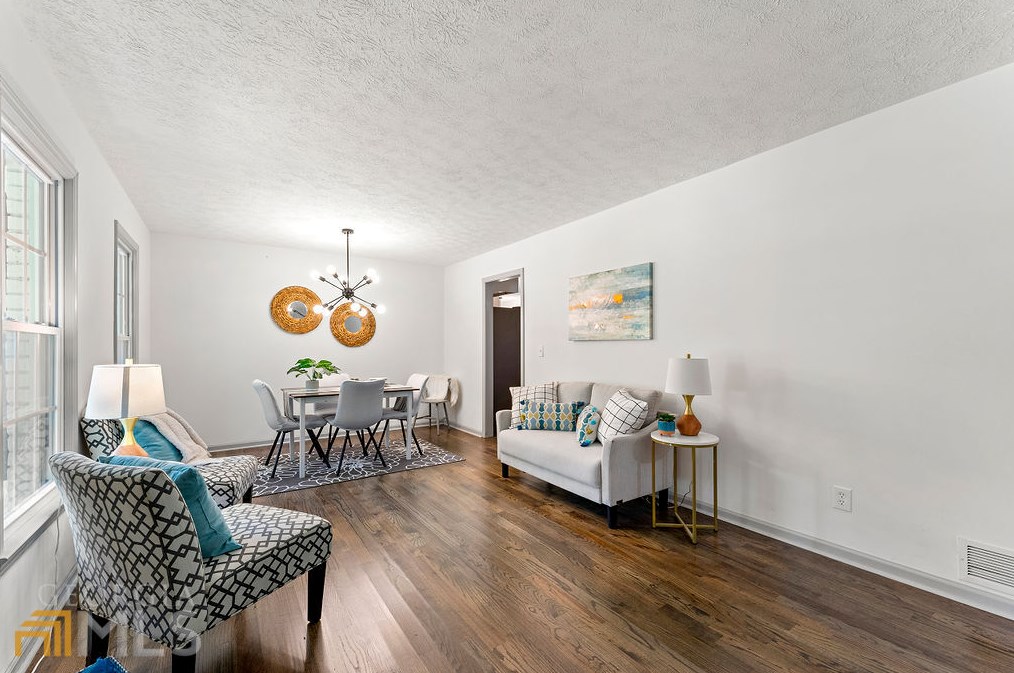 1223 Sanden Ferry Dr, Decatur, GA 30033-3345