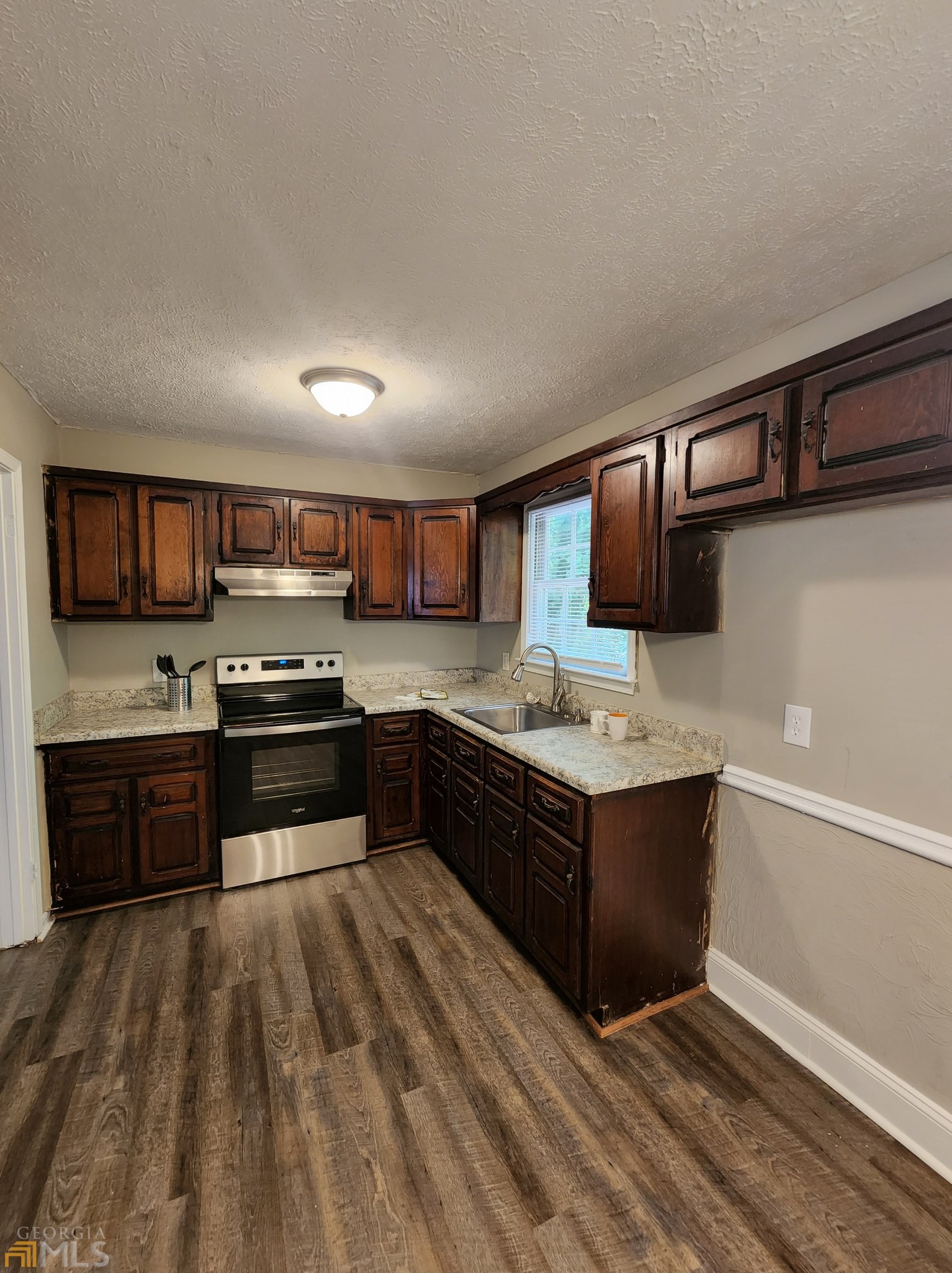 135 Martin Ct, Athens, GA 30601-3430