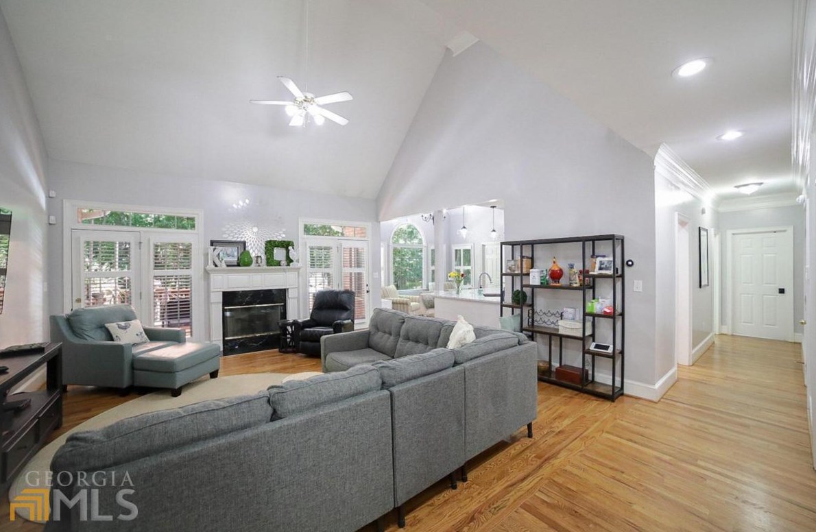 365 Riverbottom Rd, Athens GA 30606-6431 exterior