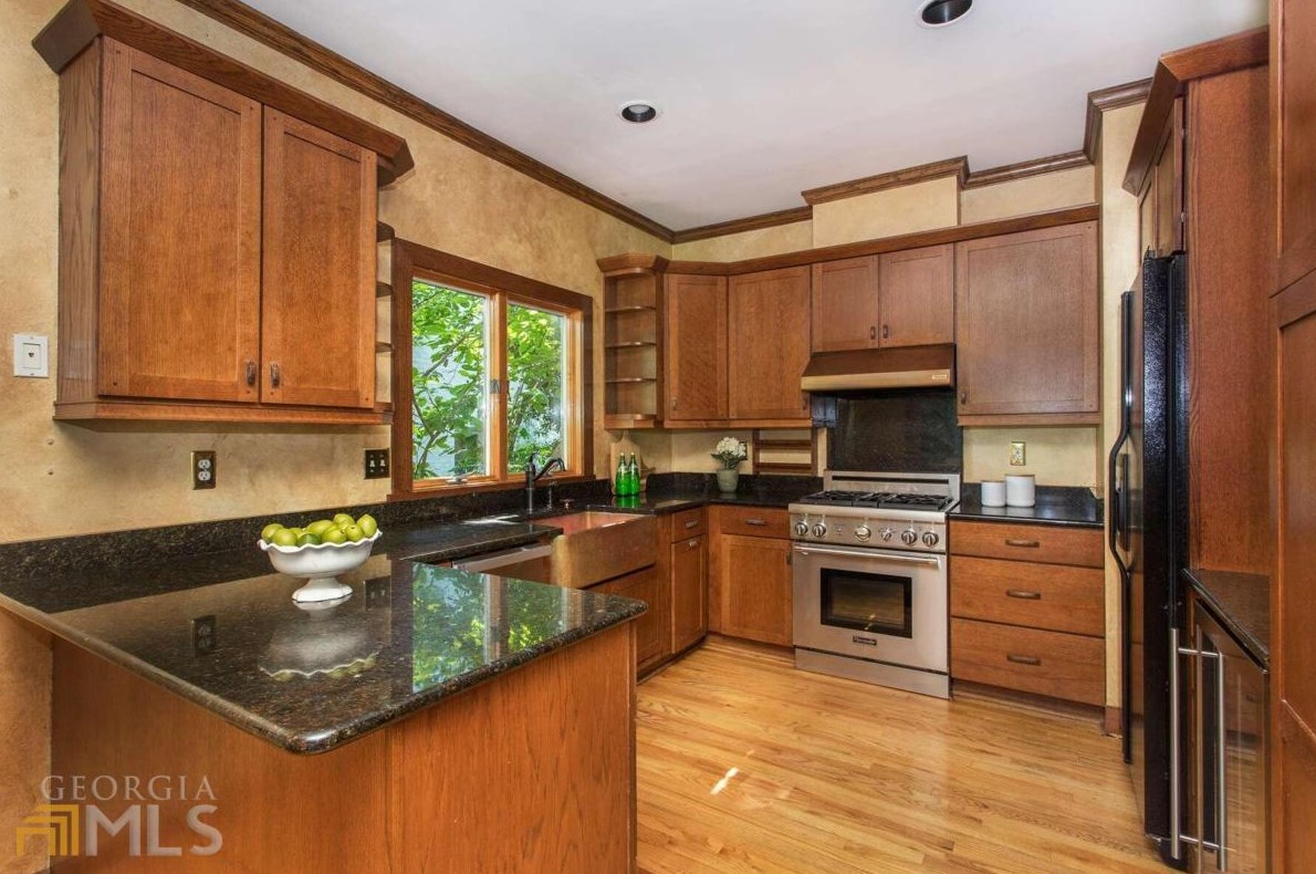 2006 Palifox Dr, Atlanta GA  30307-1814 exterior