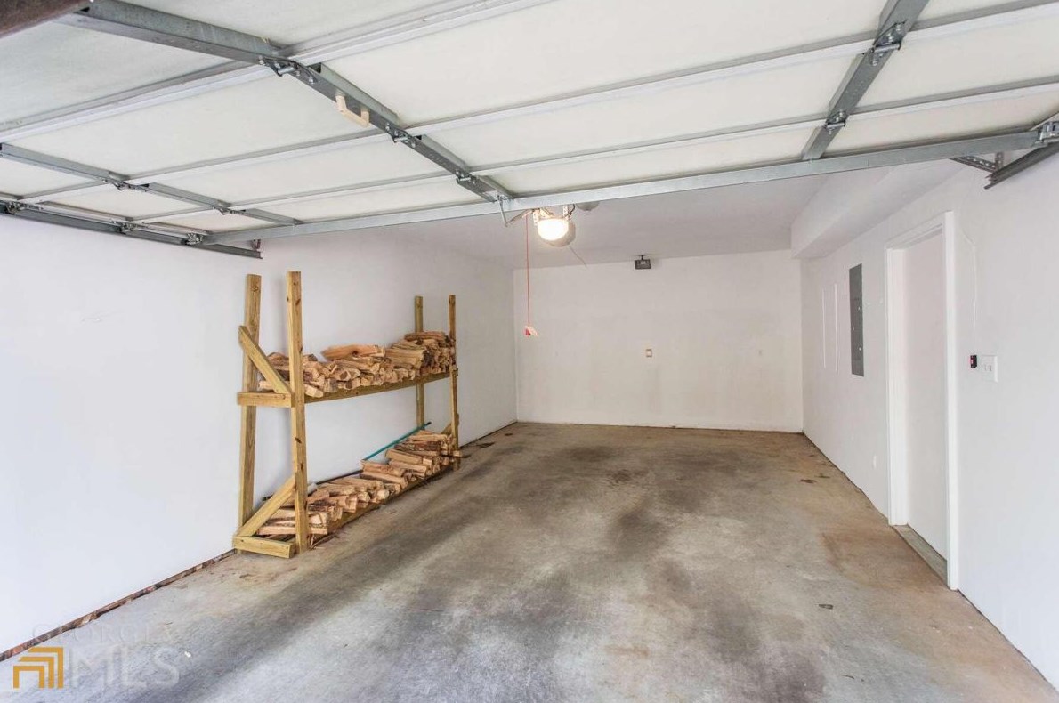 2006 Palifox Dr, Atlanta GA  30307-1814 exterior