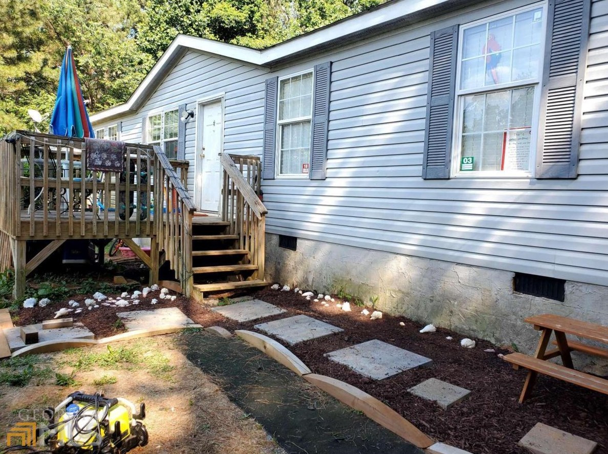 63 W Saddle Ct, Ball Ground, GA 30107