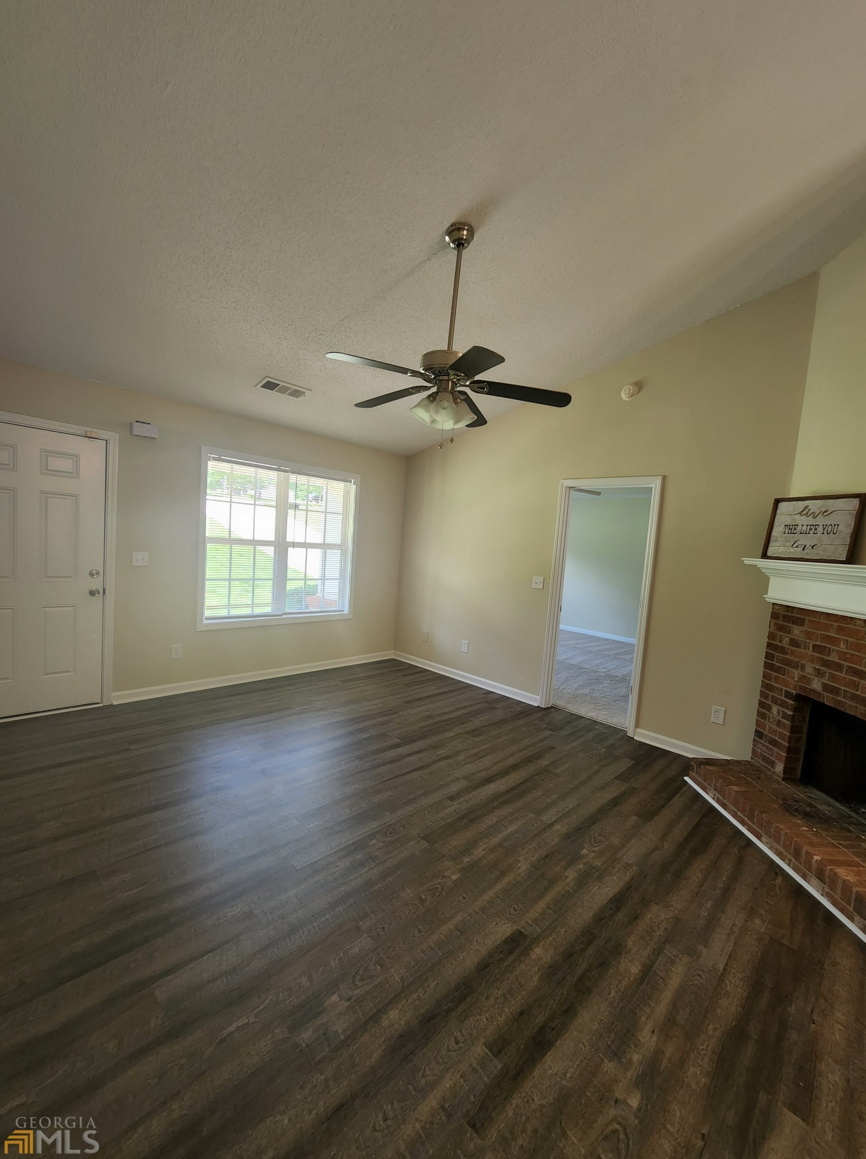 130 Chardonay St, Athens, GA 30601-1377