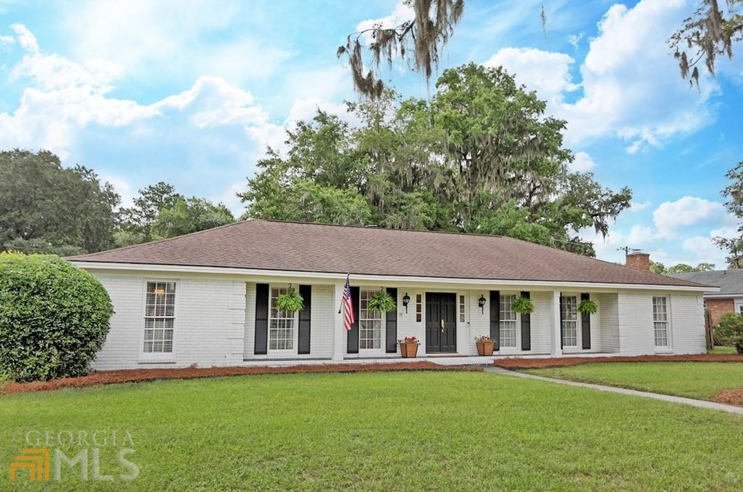 8502 Kent Dr, Savannah, GA 31406-6247
