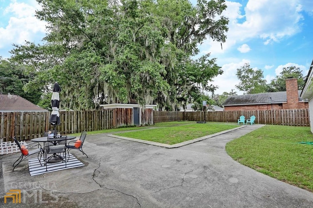 8502 Kent Dr, Savannah GA  31406-6247 exterior