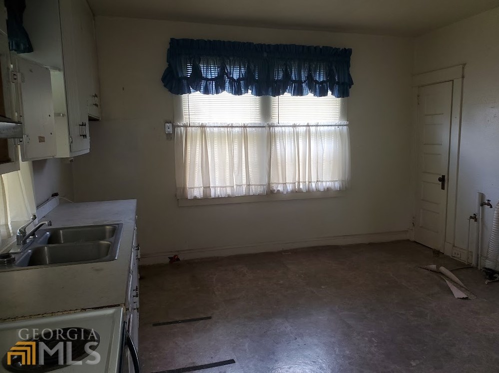 2002 1st Ave, Rockmart, GA 30153-2504
