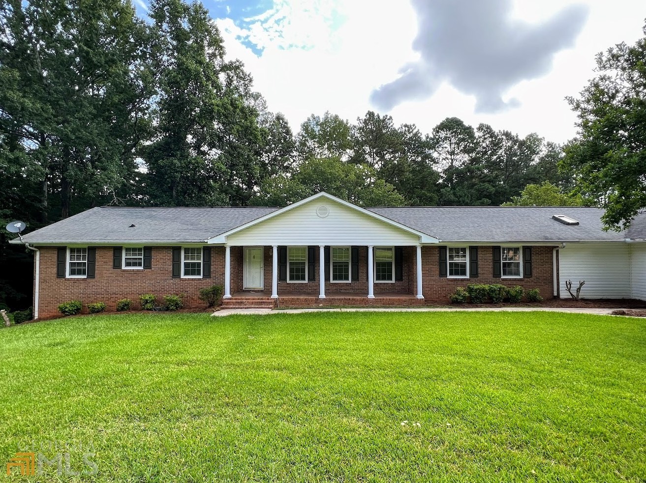 80 Tara Dr, Carrollton, GA 30117