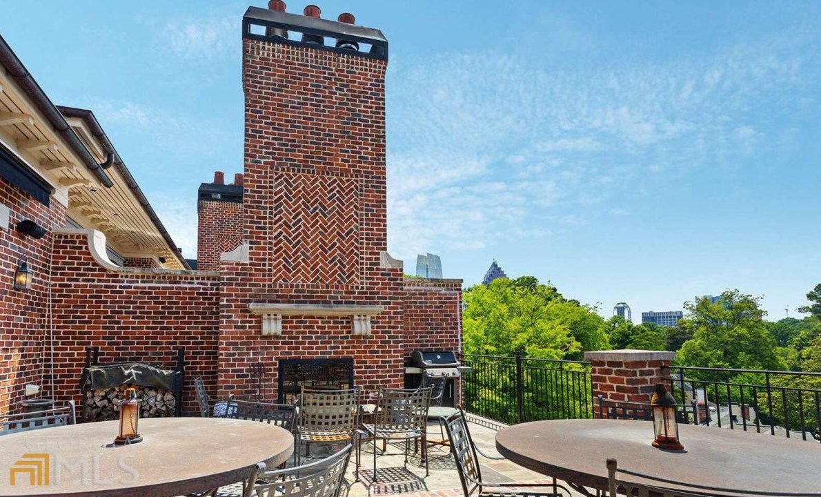 2 The Prado, Atlanta, GA 30309-3326