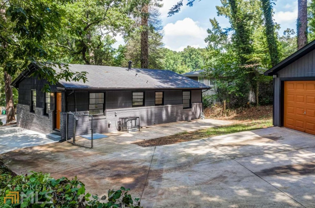 1670 San Gabriel Ave, Decatur GA  30032-3541 exterior