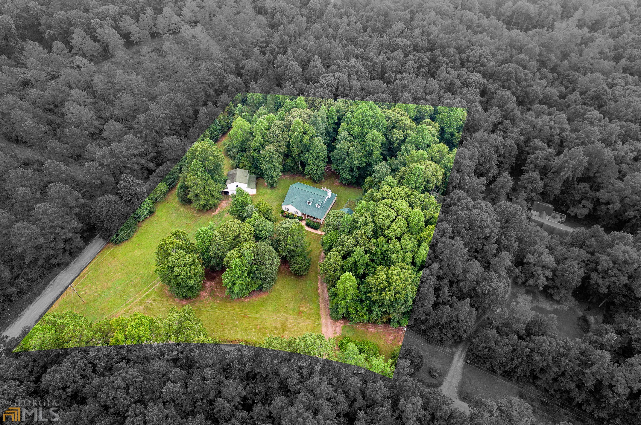 65 Green St, Concord, GA 30206