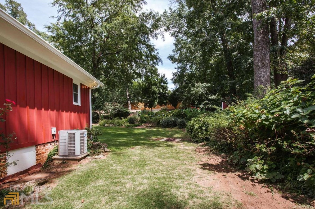 319 Parkway Dr, Athens, GA 30606-4951