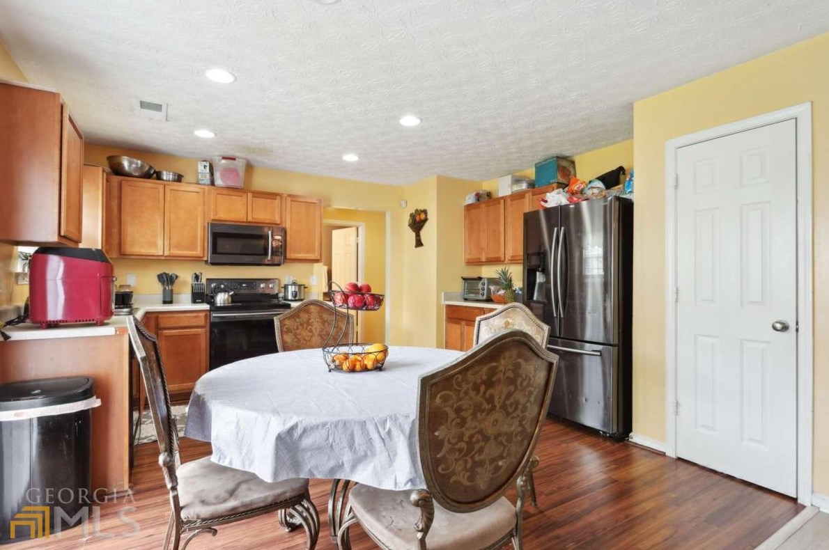 4999 Wexford Trl, Atlanta GA  30349-8902 exterior