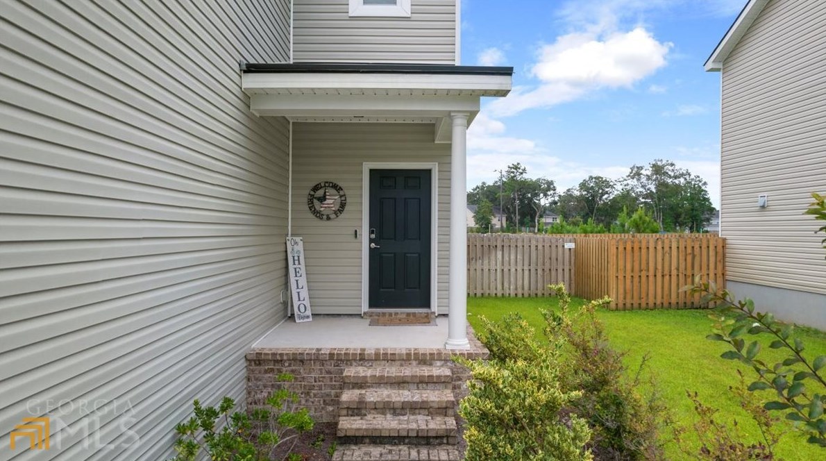 66 Dunnoman Dr, Savannah, GA 31419-8125