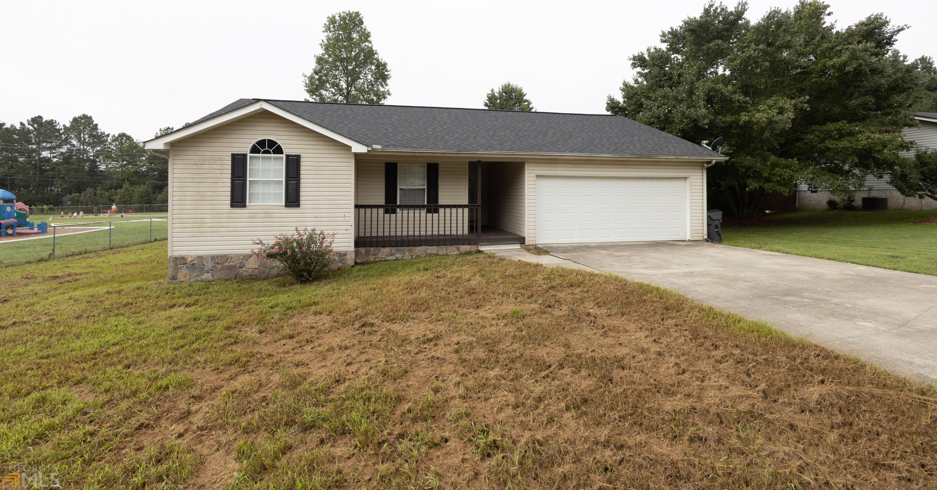1386 Dustin Dr, Dalton, GA 30720