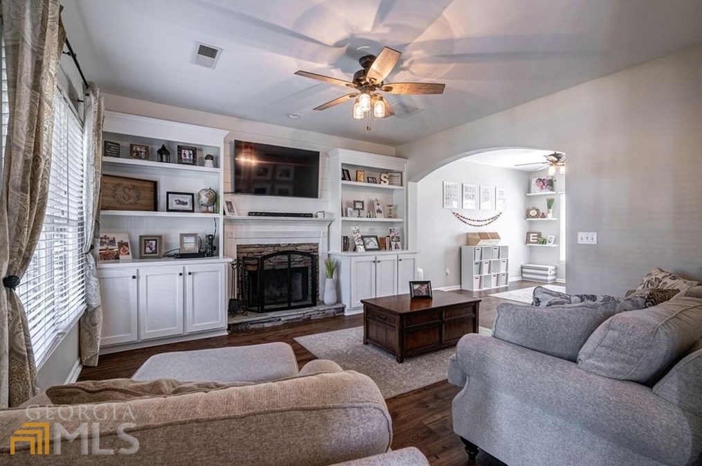 70 Homestead Dr, Dallas GA  30157-4626 exterior