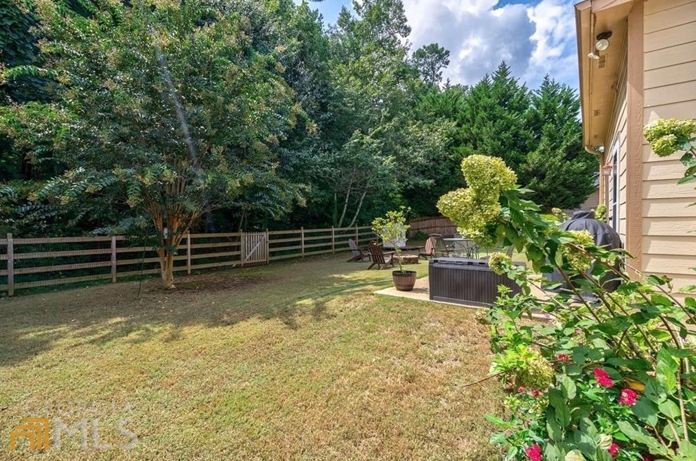 70 Homestead Dr, Dallas GA  30157-4626 exterior