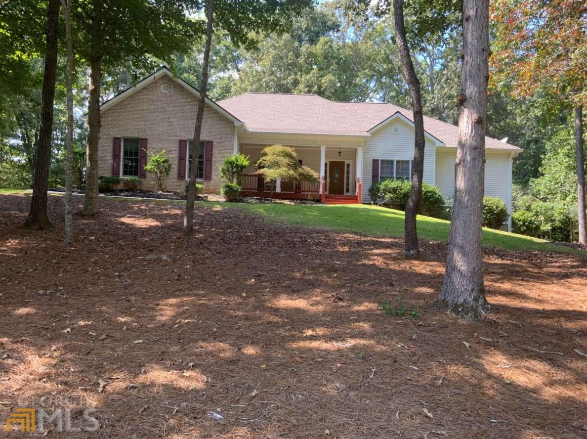 204 Forest Glen Dr, Waleska, GA 30183-3451