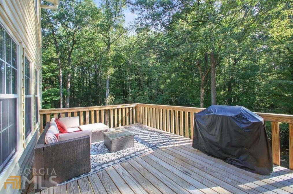 145 Shadybrook Ln, Atlanta GA 30331-7296 exterior