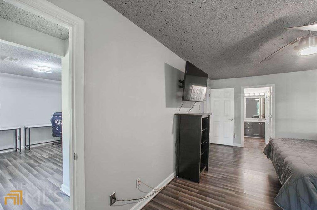 145 Shadybrook Ln, Atlanta GA 30331-7296 exterior