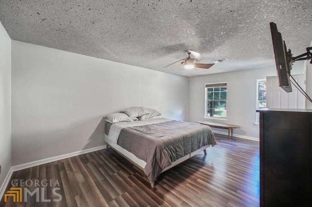 145 Shadybrook Ln, Atlanta GA 30331-7296 exterior