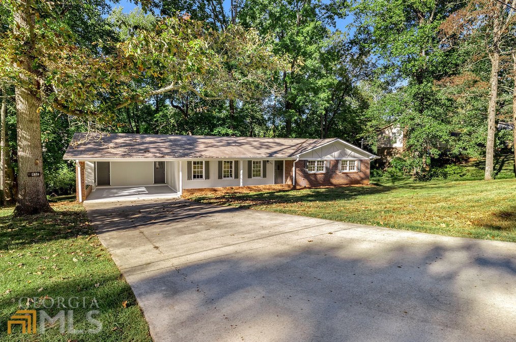 457 Ridgeway Cir, Cornelia, GA 30531-2263