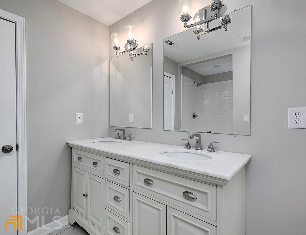 1940 Bonner St, Decatur GA  30032-4105 exterior