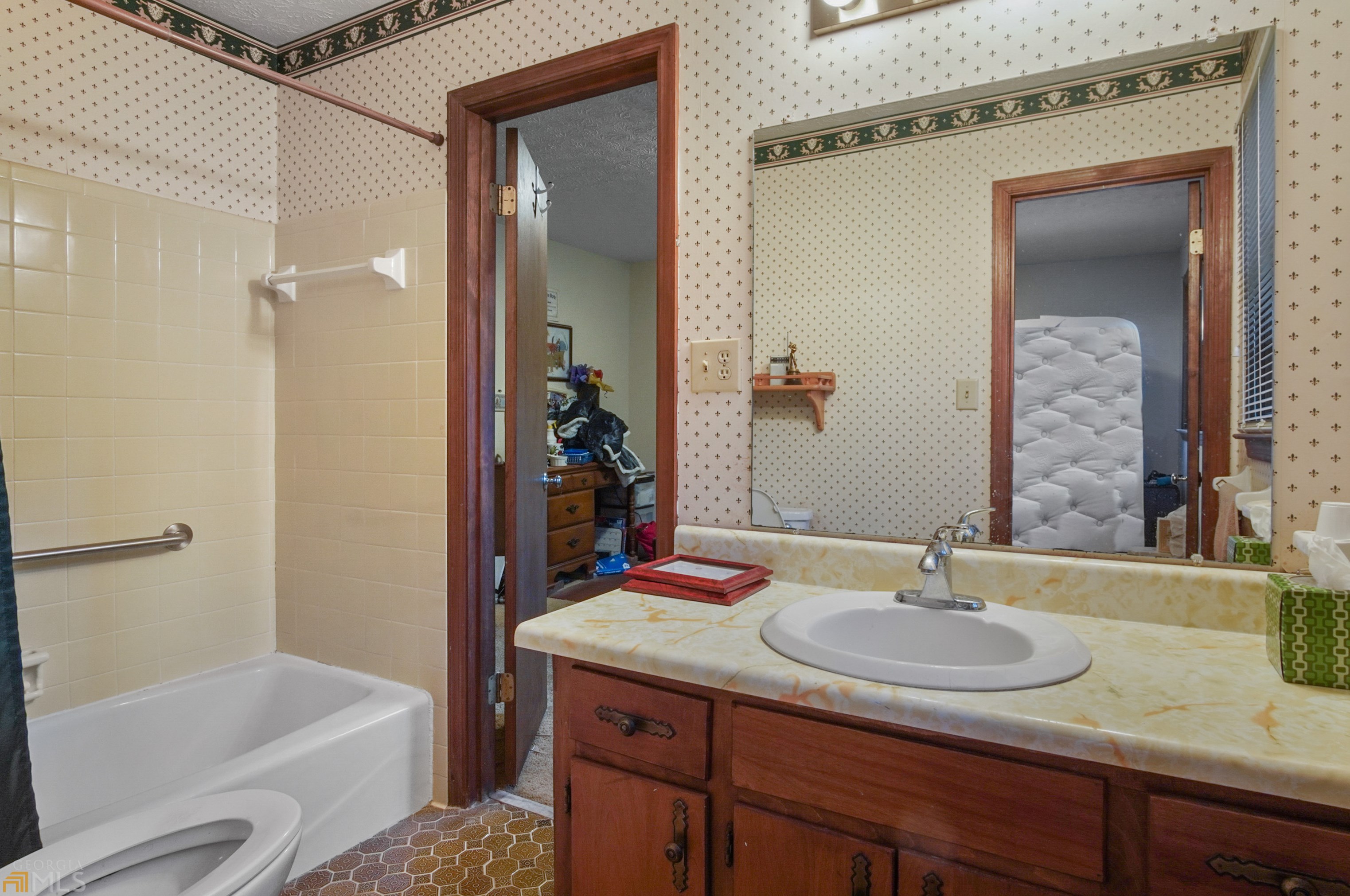 5843 Foxfield Trail, Rex, GA 30273