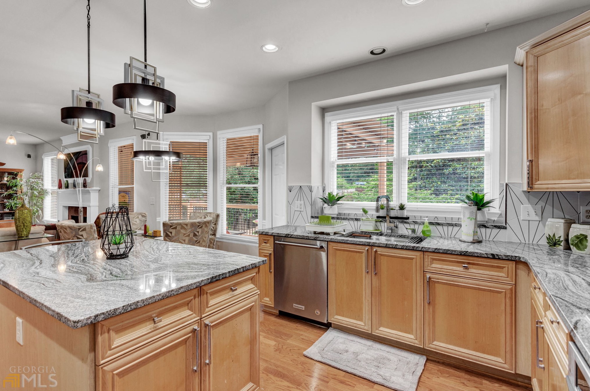 1539 Reserve Cir, Decatur GA  30033-1538 exterior