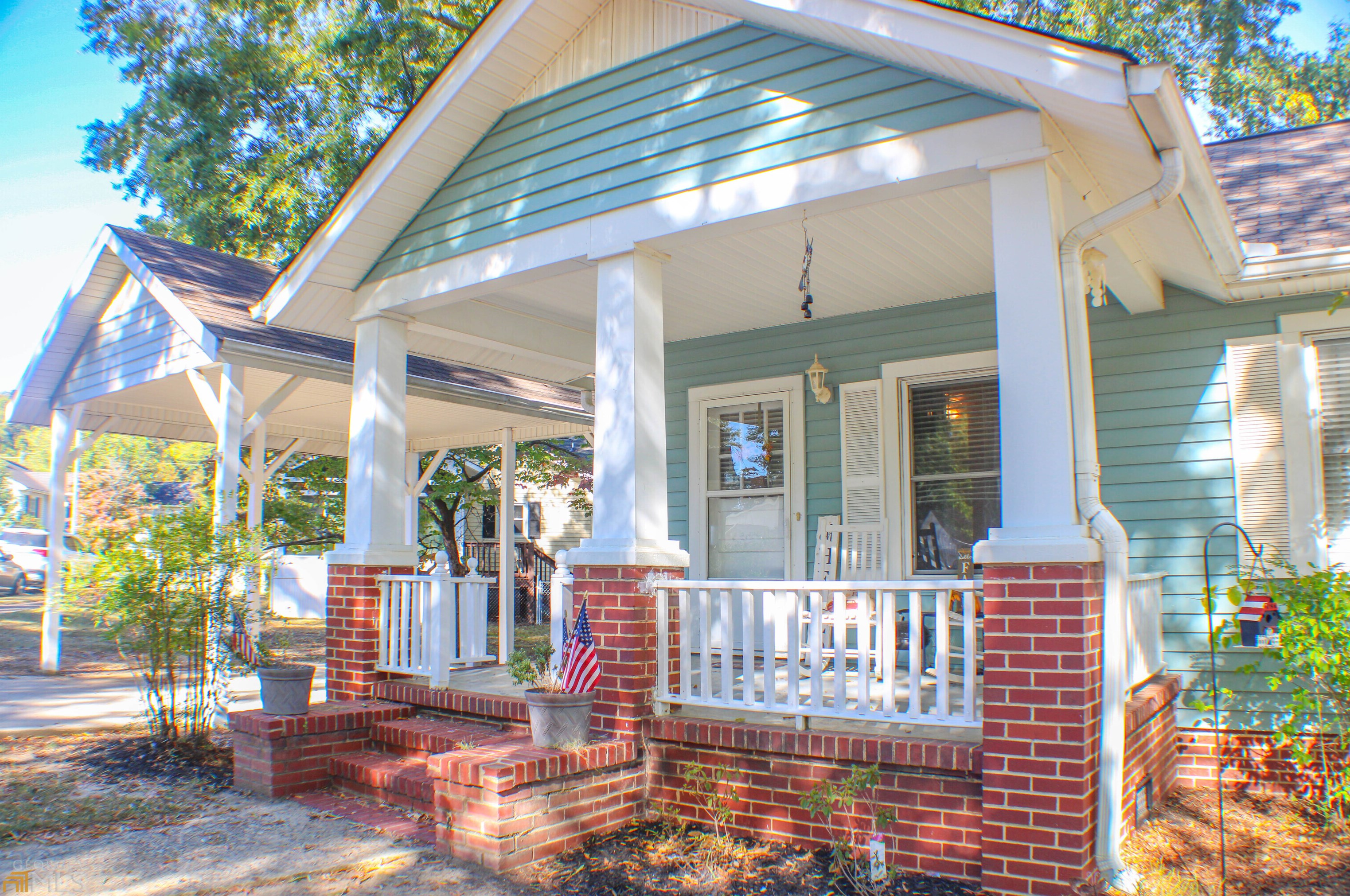 1 3rd St, Lindale, GA 30147-1225
