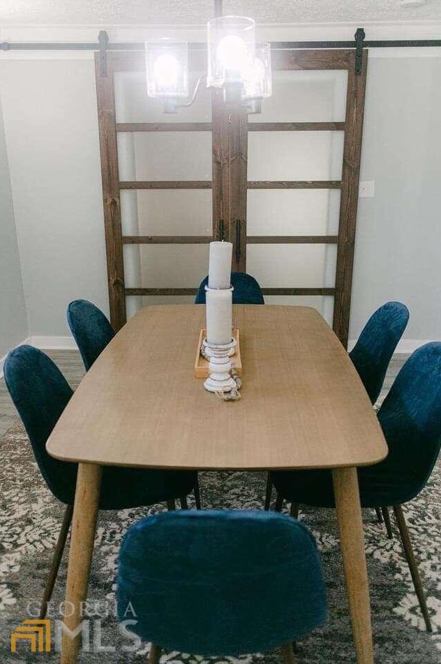 2984 Peek Rd, Atlanta GA  30318-6077 exterior