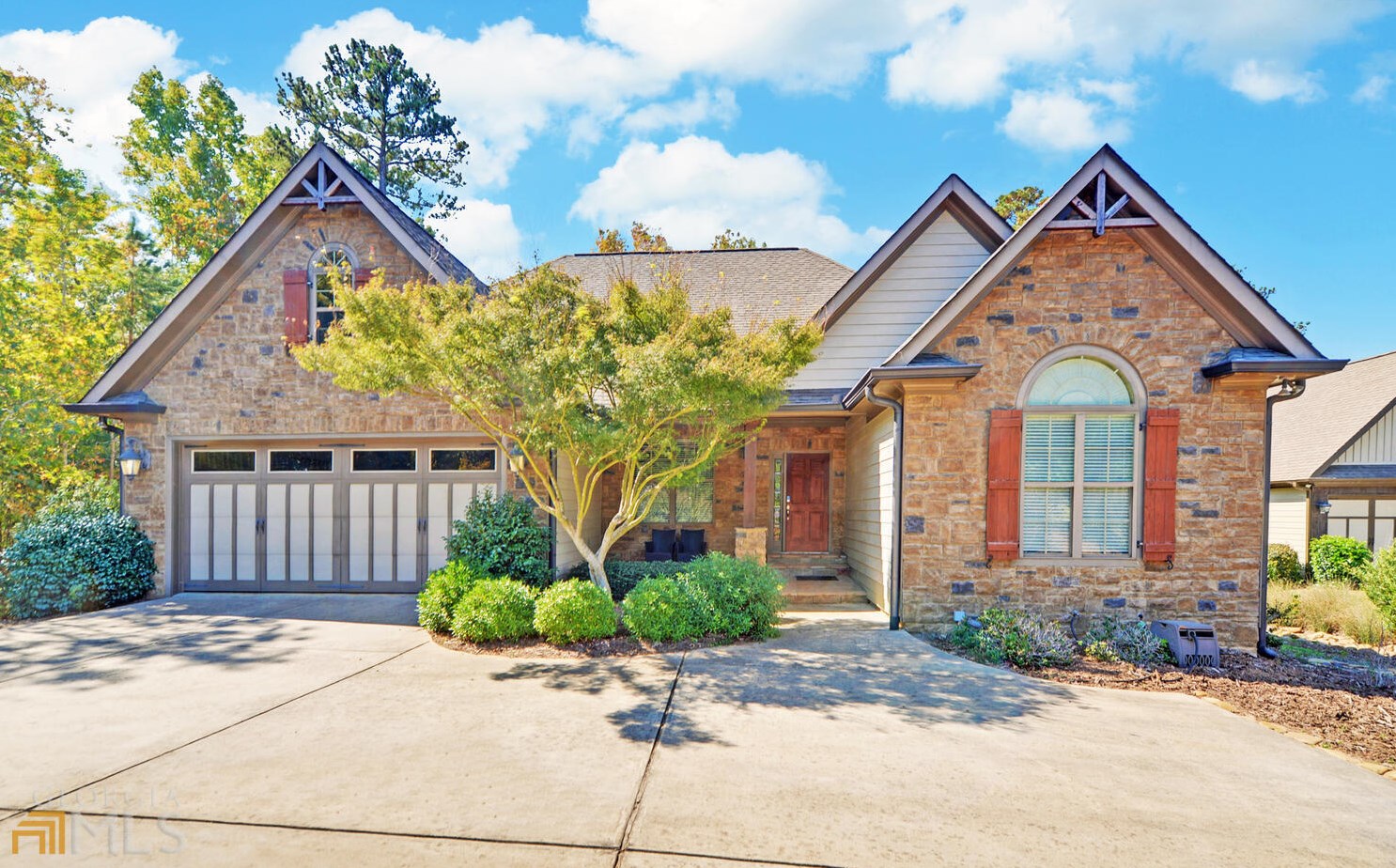 93 Villa Ct, Hartwell, GA 30643