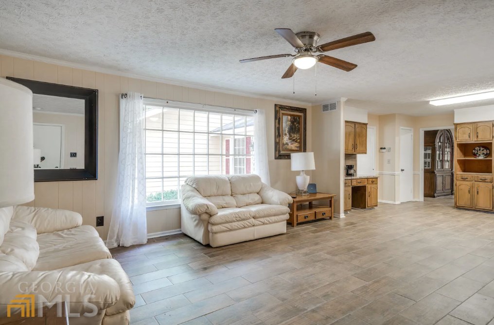 5265 Golf Valley Way, Stone Mountain, GA 30088