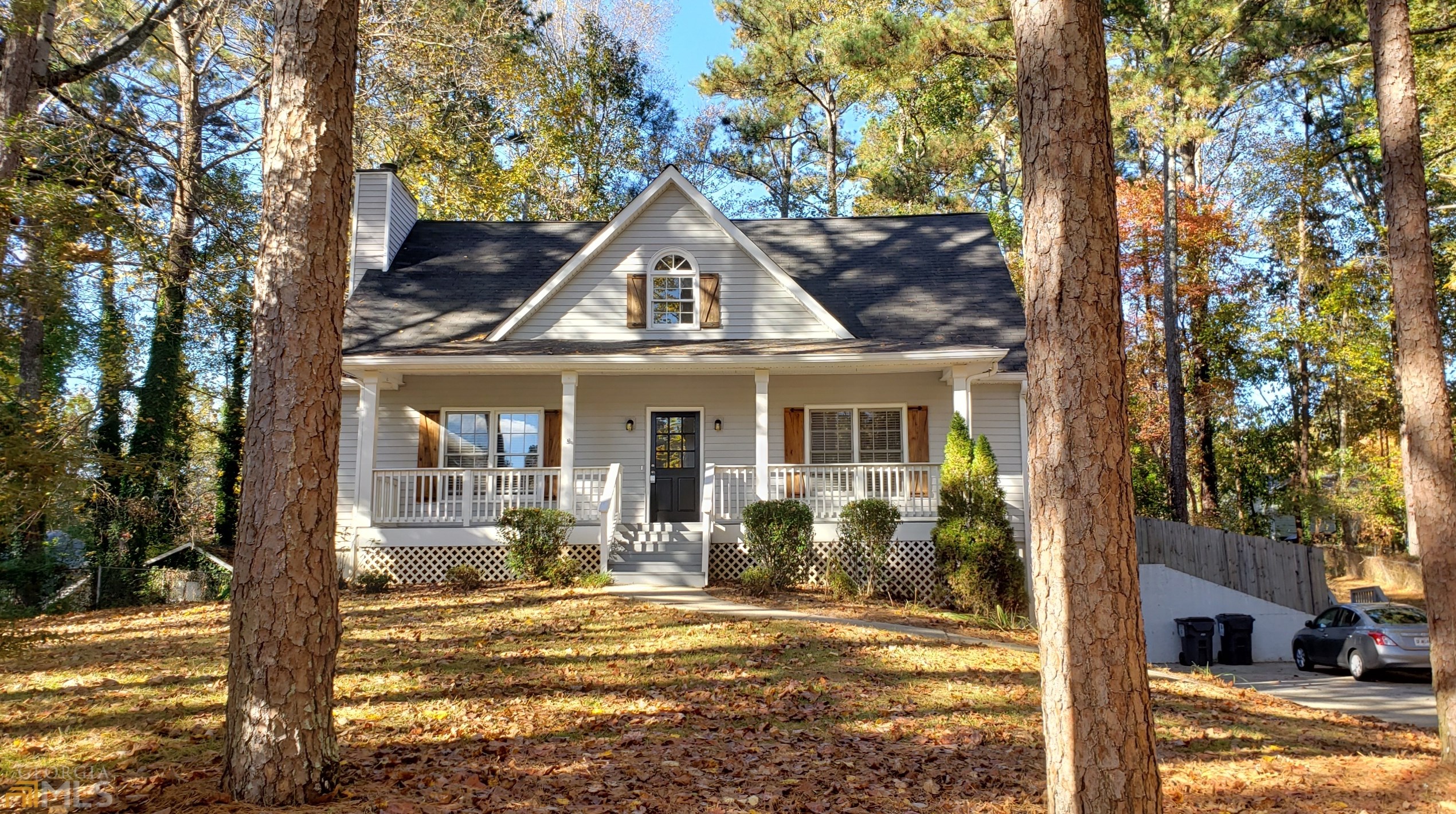 70 Plantation Ln, Acworth, GA 30101